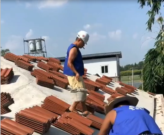 自建房蓋瓦